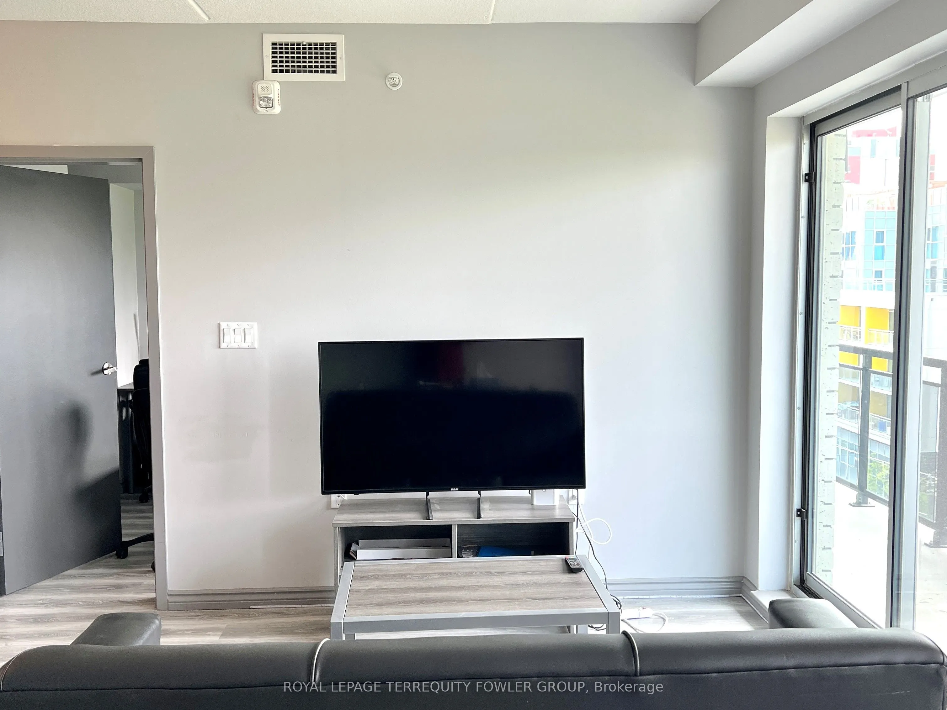 275 Larch Street, #606