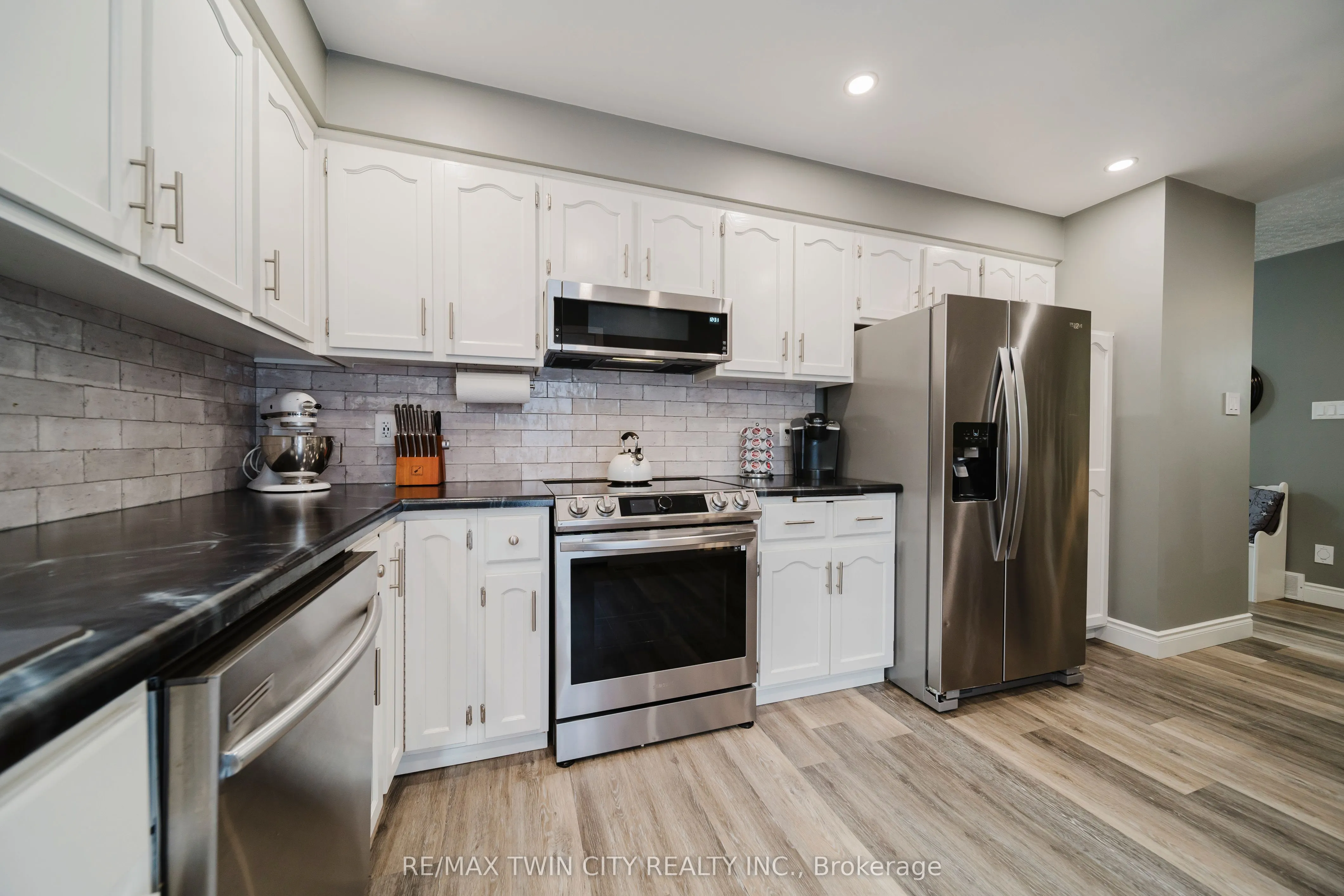 491 Appledale Crescent