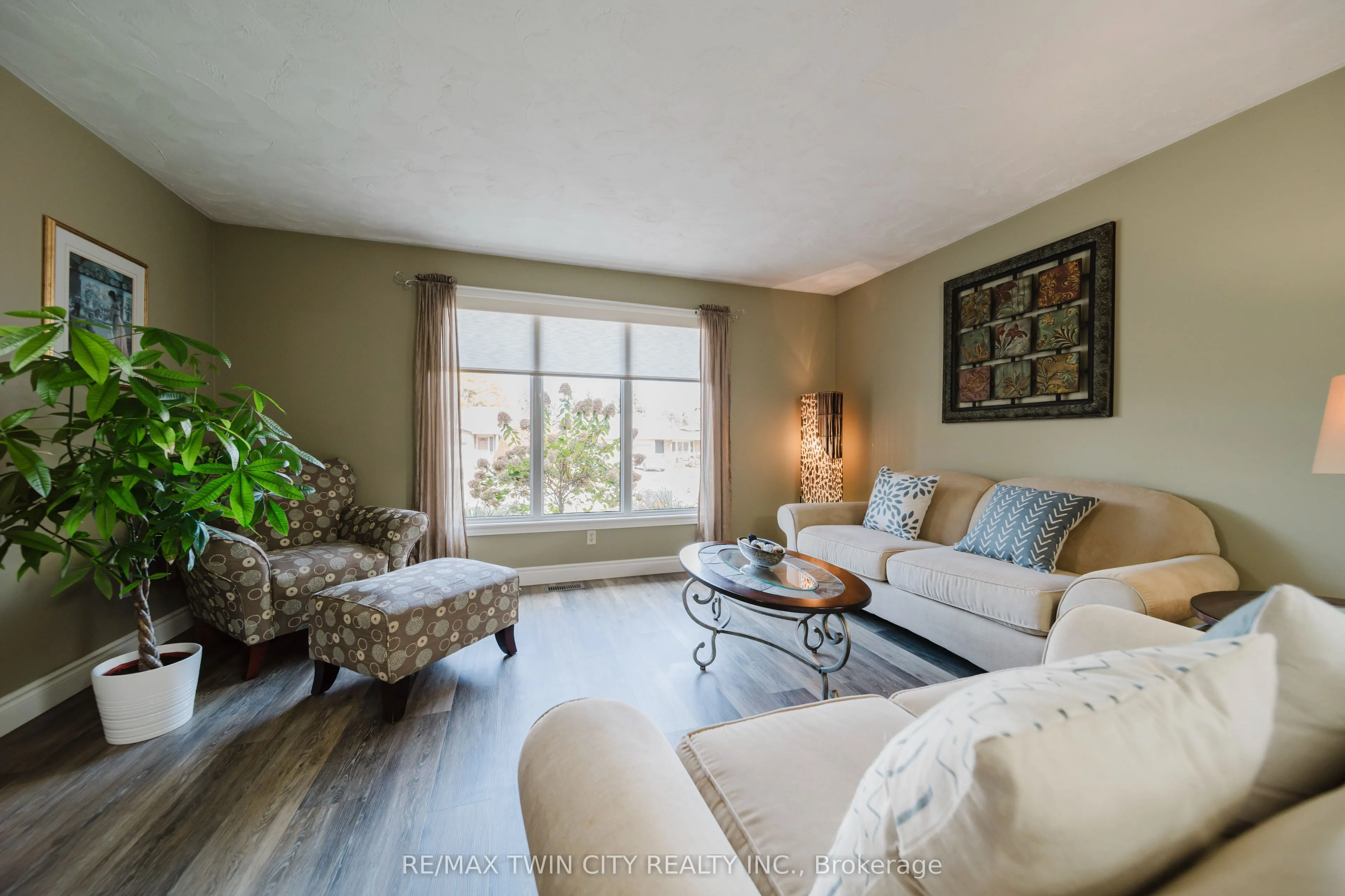 491 Appledale Crescent