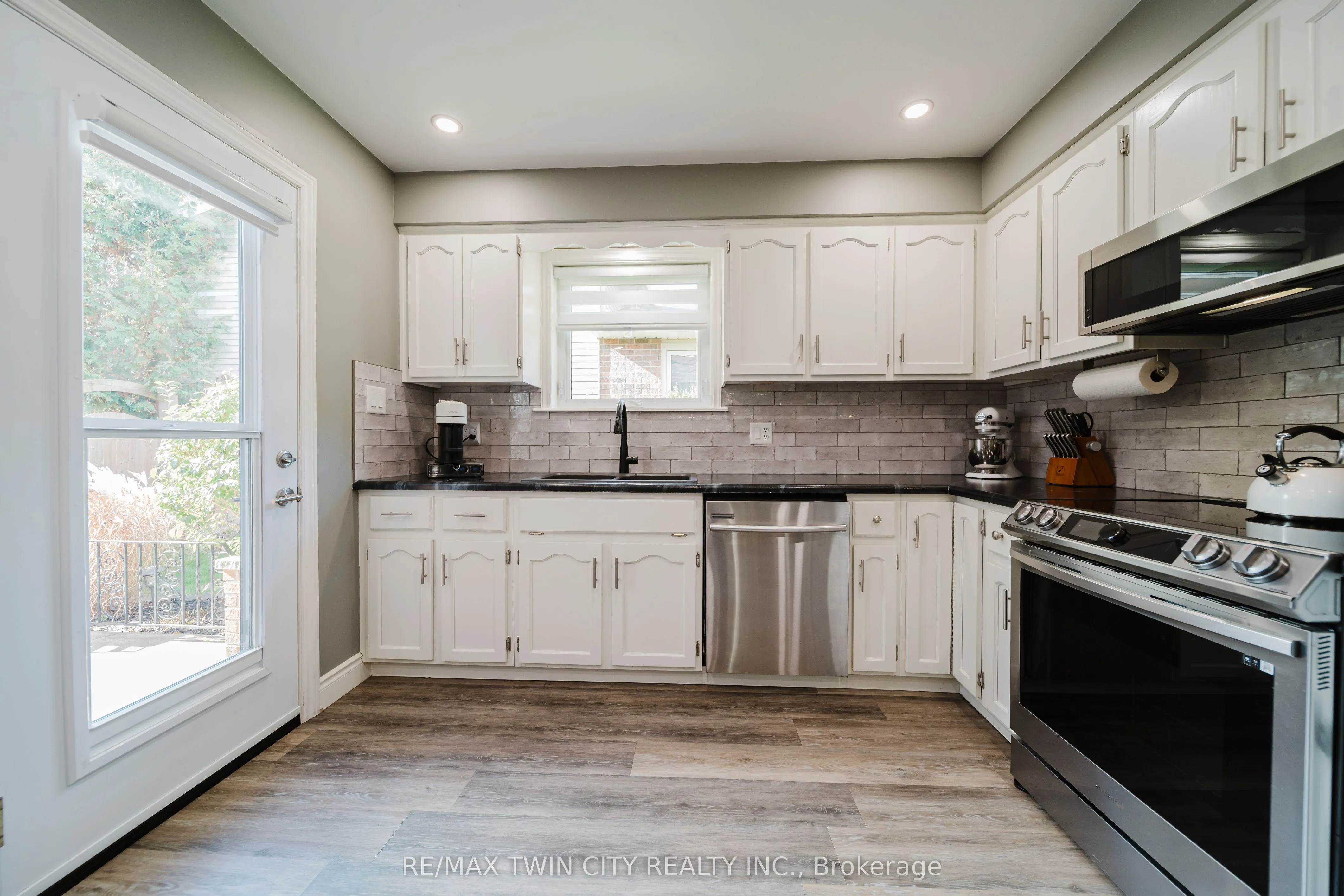 491 Appledale Crescent