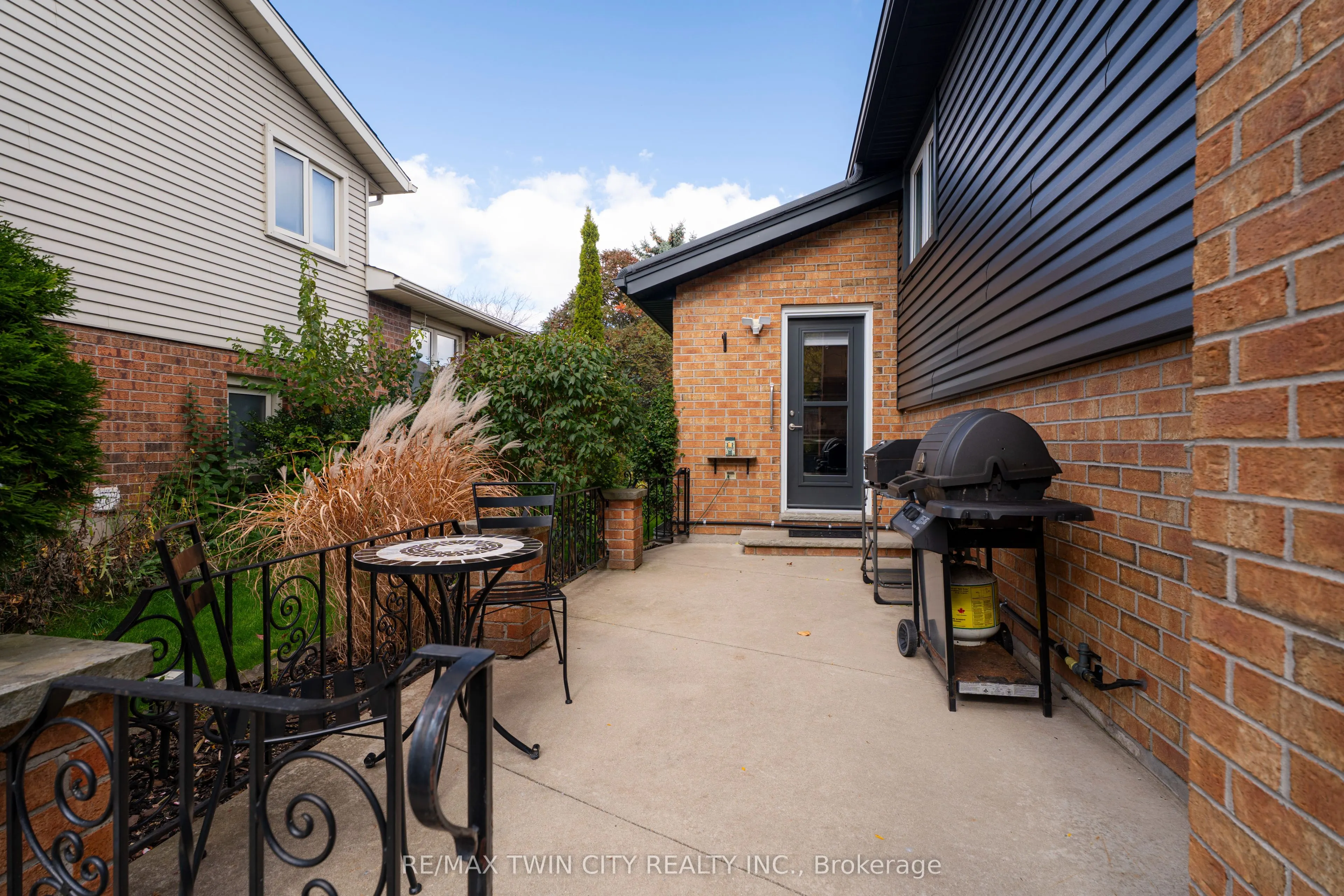 491 Appledale Crescent