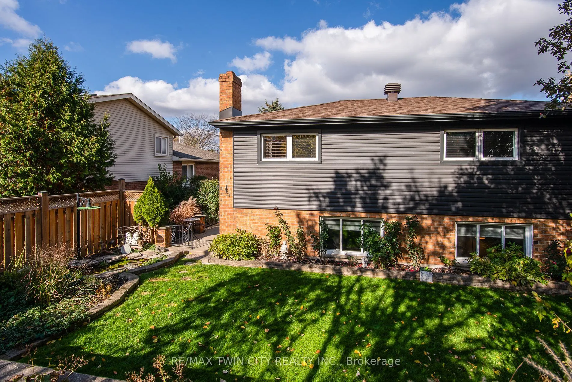 491 Appledale Crescent