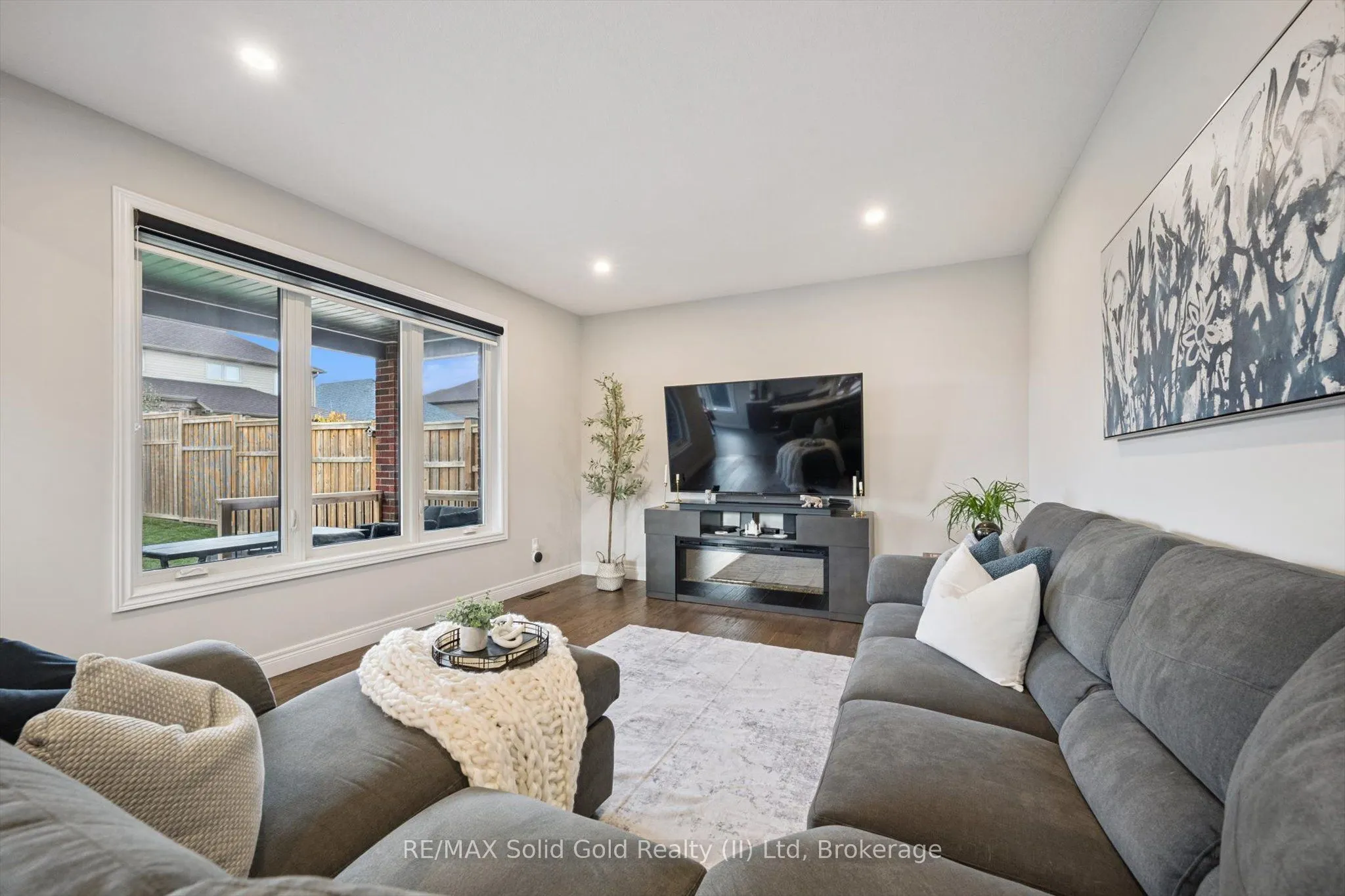 123 Tristan Crescent