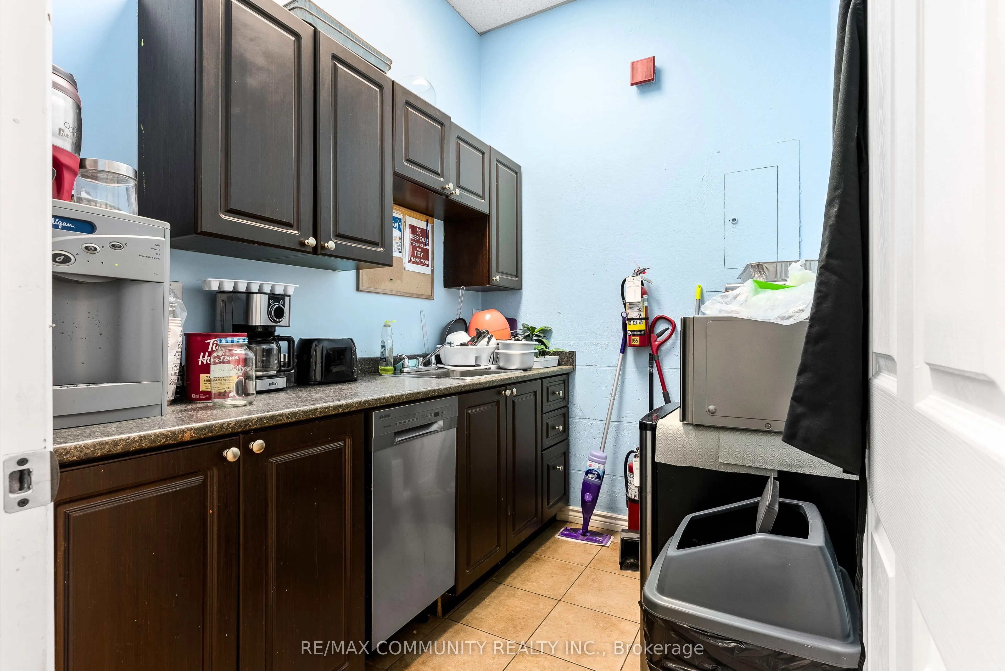 1378 Ouellette Avenue