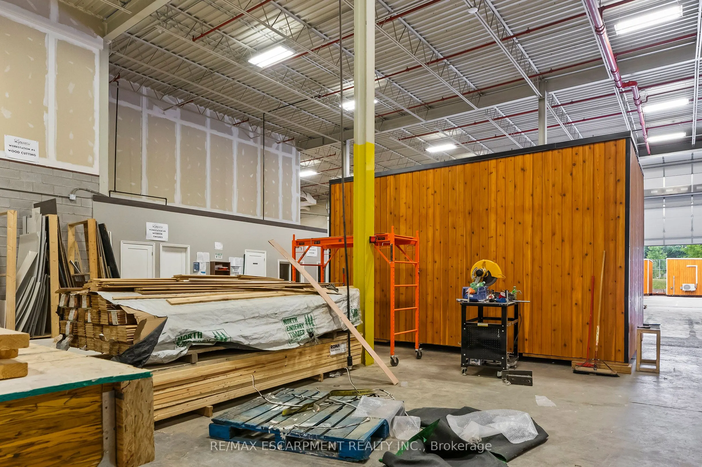 47 MORTON Avenue E, #3