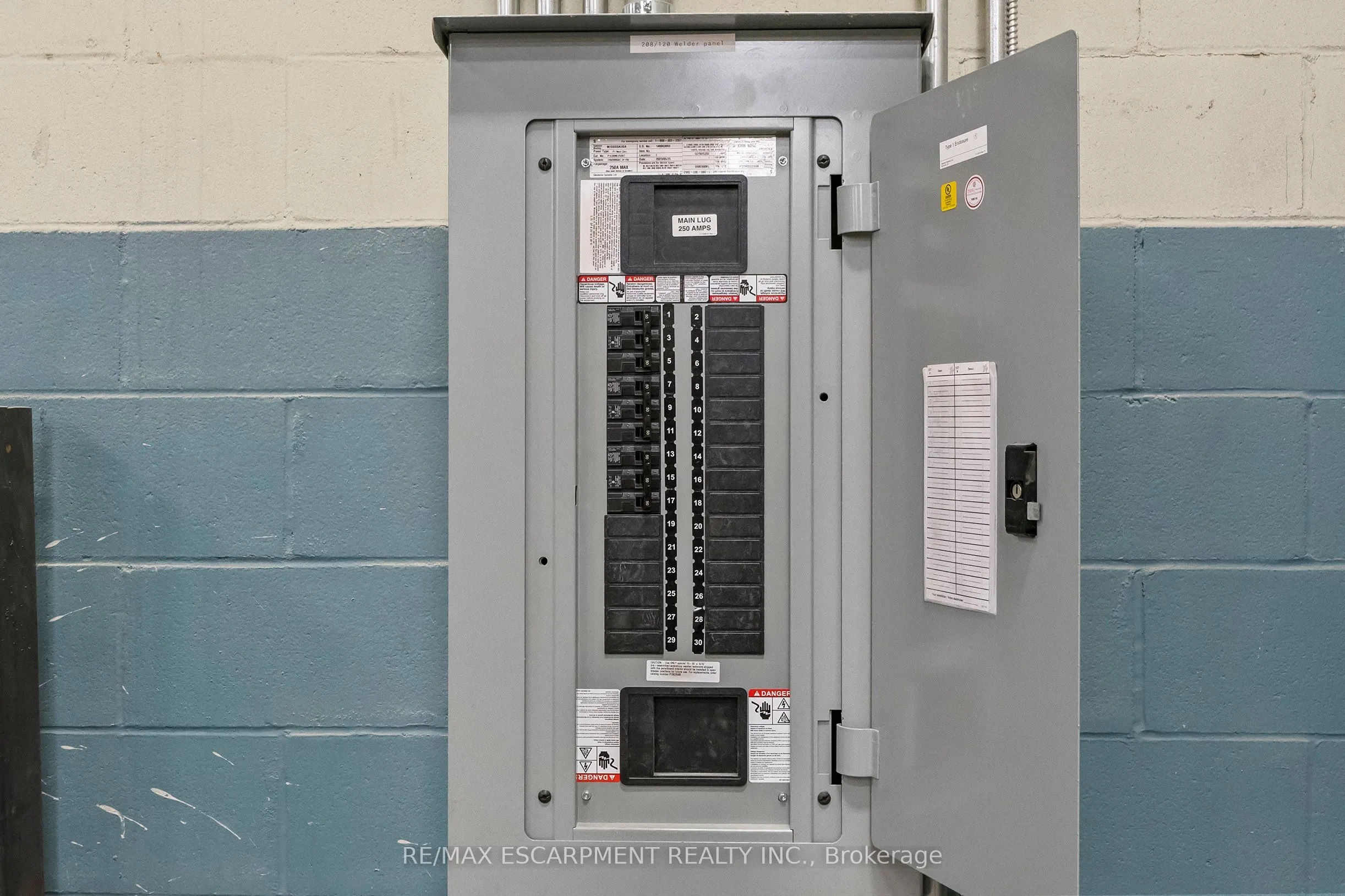 47 MORTON Avenue E, #3