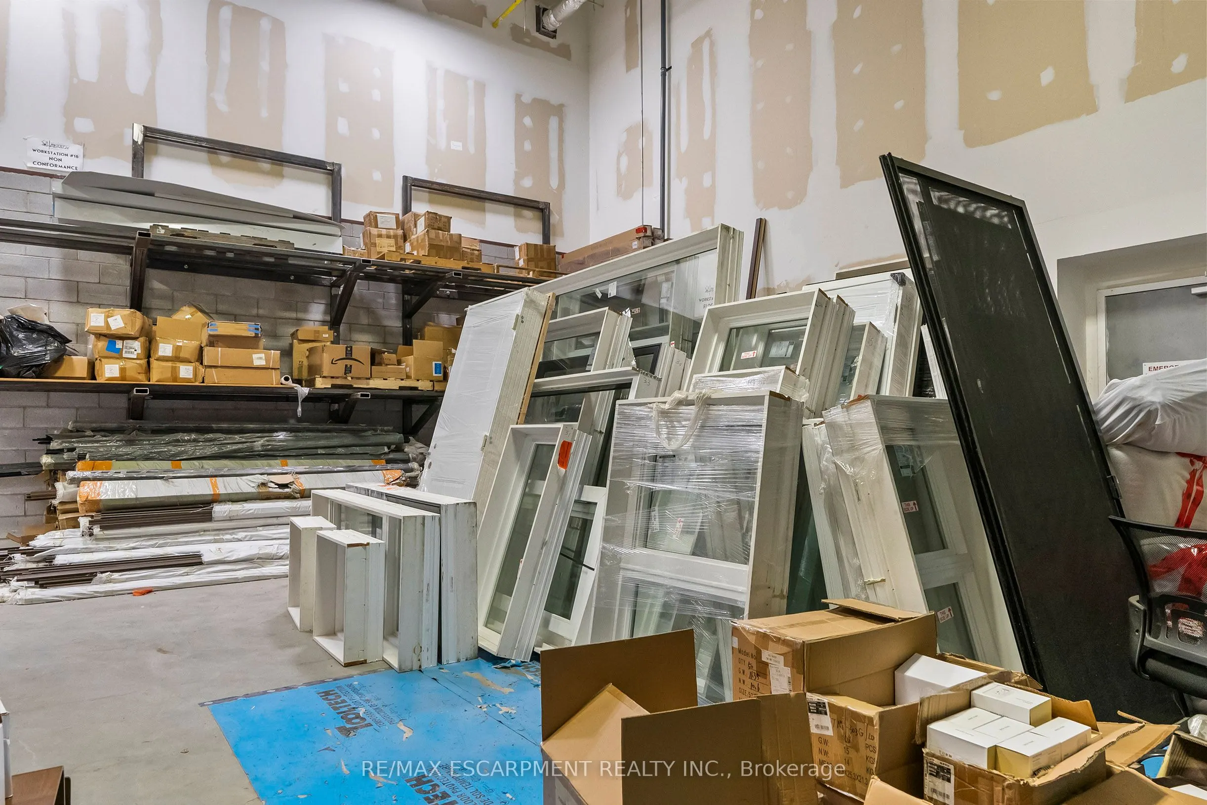 47 MORTON Avenue E, #3