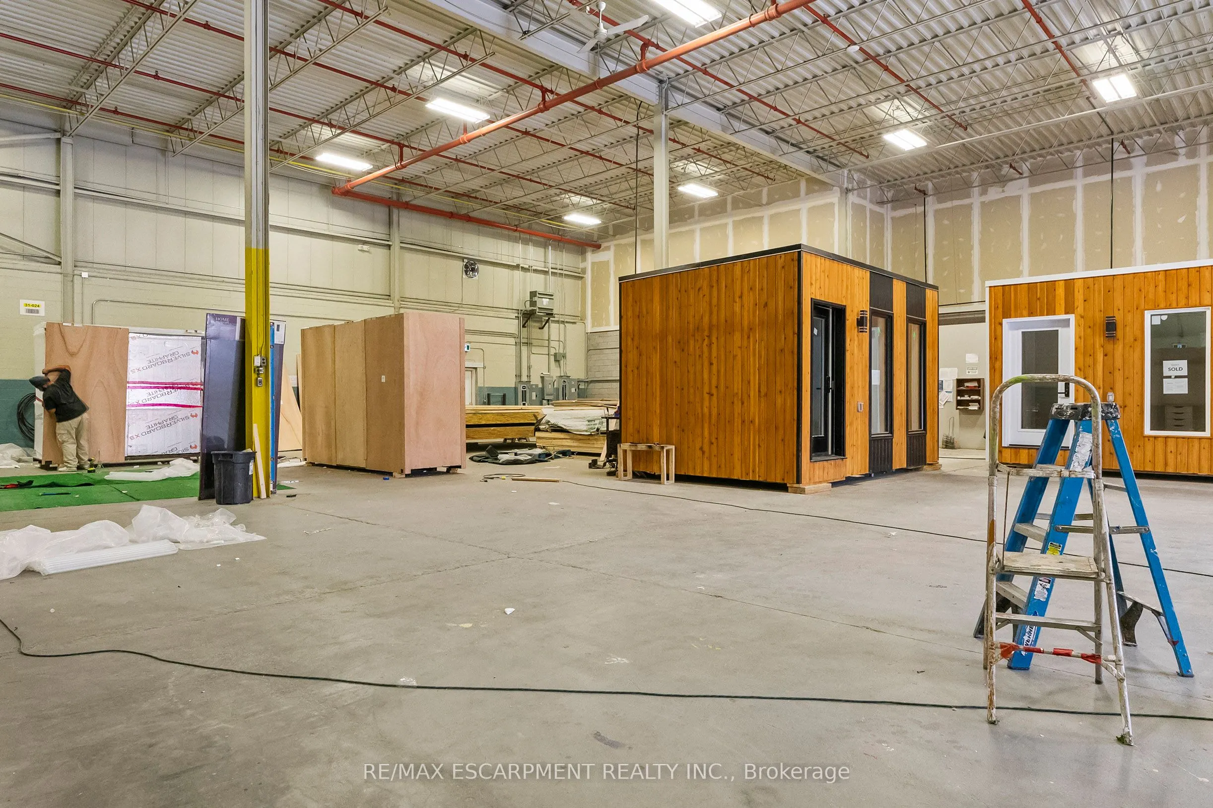 47 MORTON Avenue E, #3