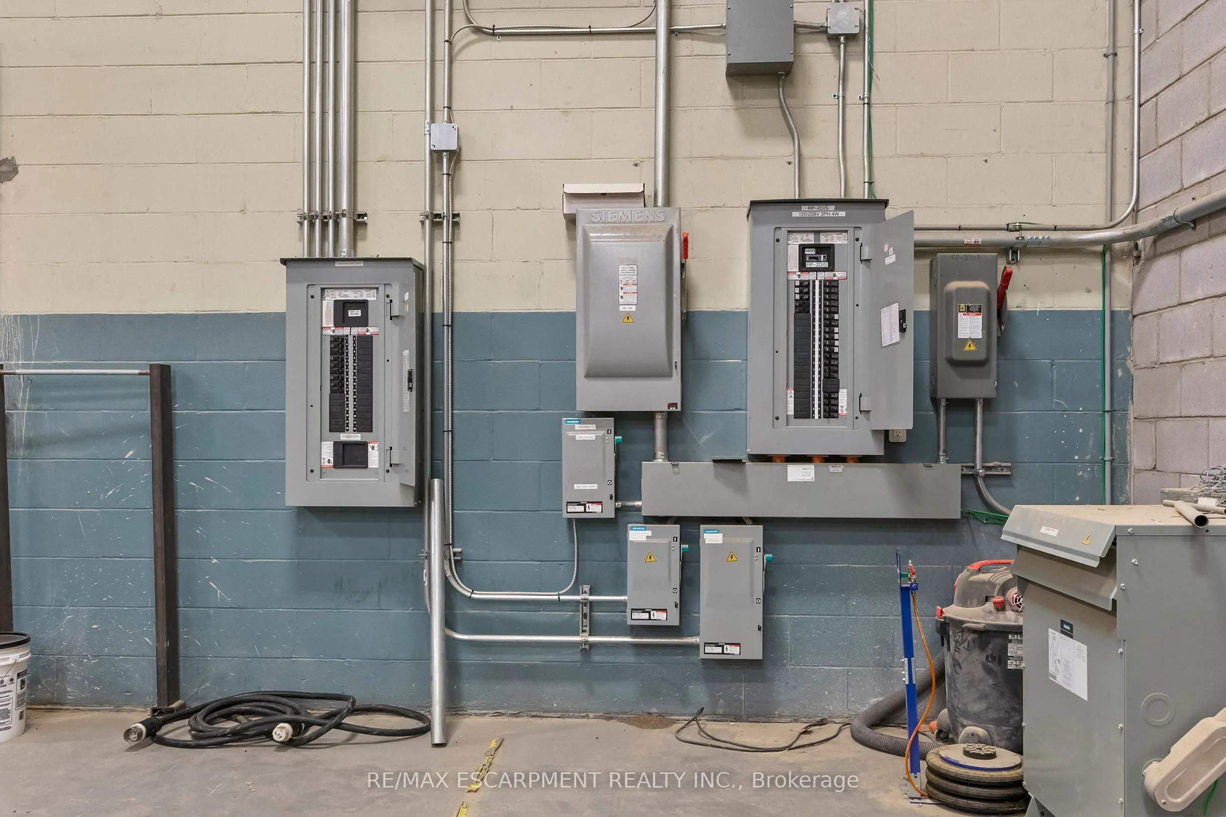 47 MORTON Avenue E, #3