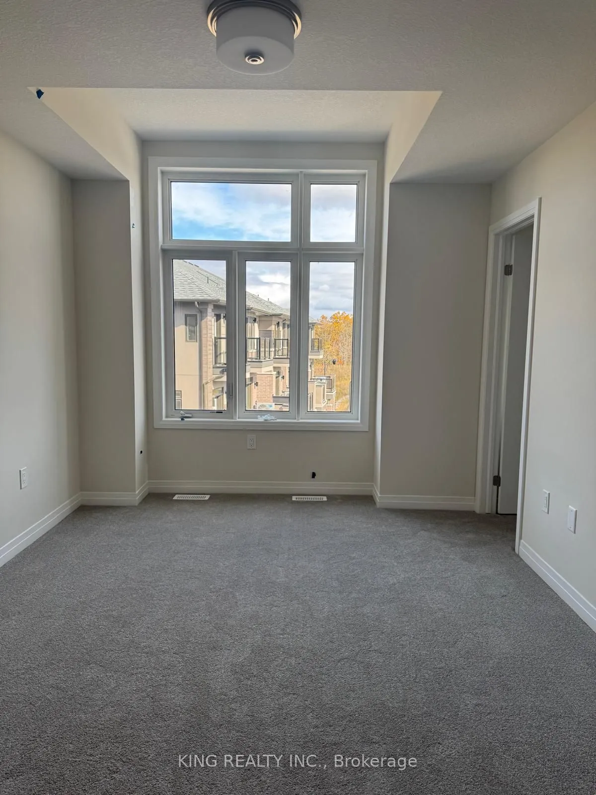 660 Colborne Street W, #38