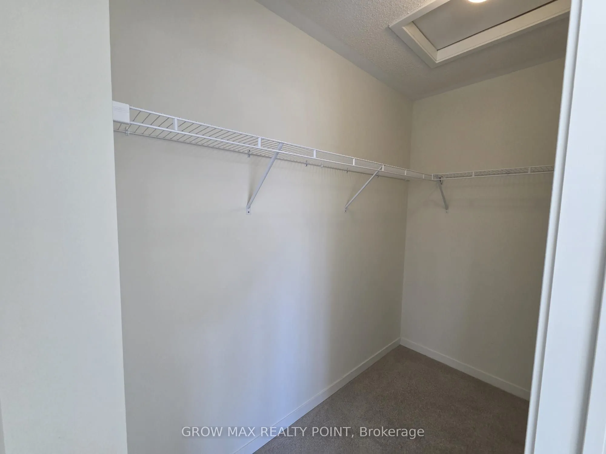 7 Kingbird Common, #3