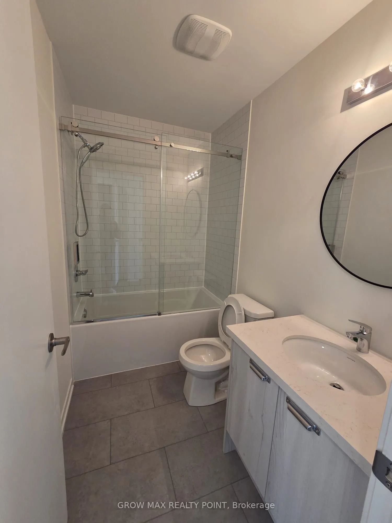 7 Kingbird Common, #3