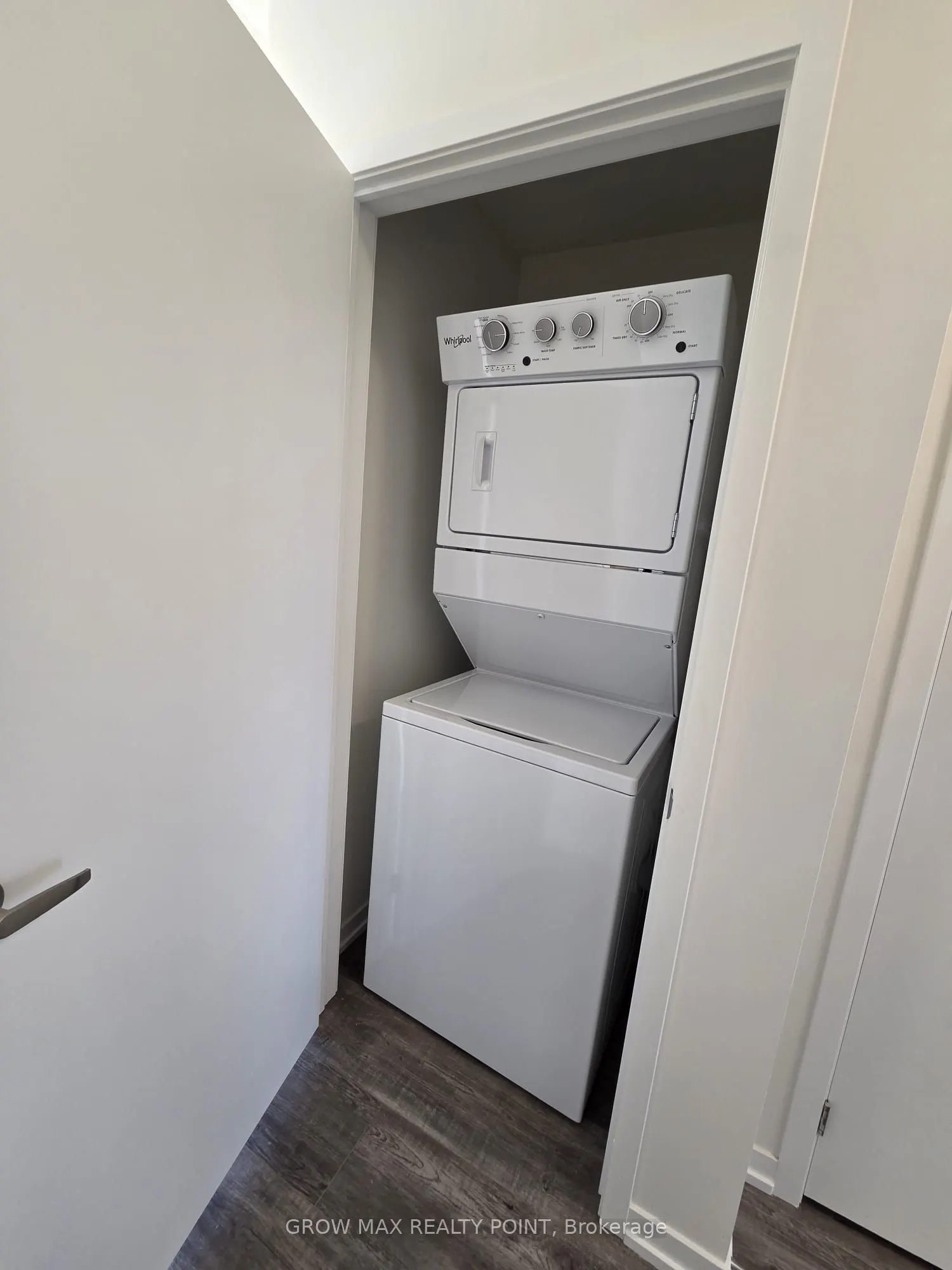 7 Kingbird Common, #3