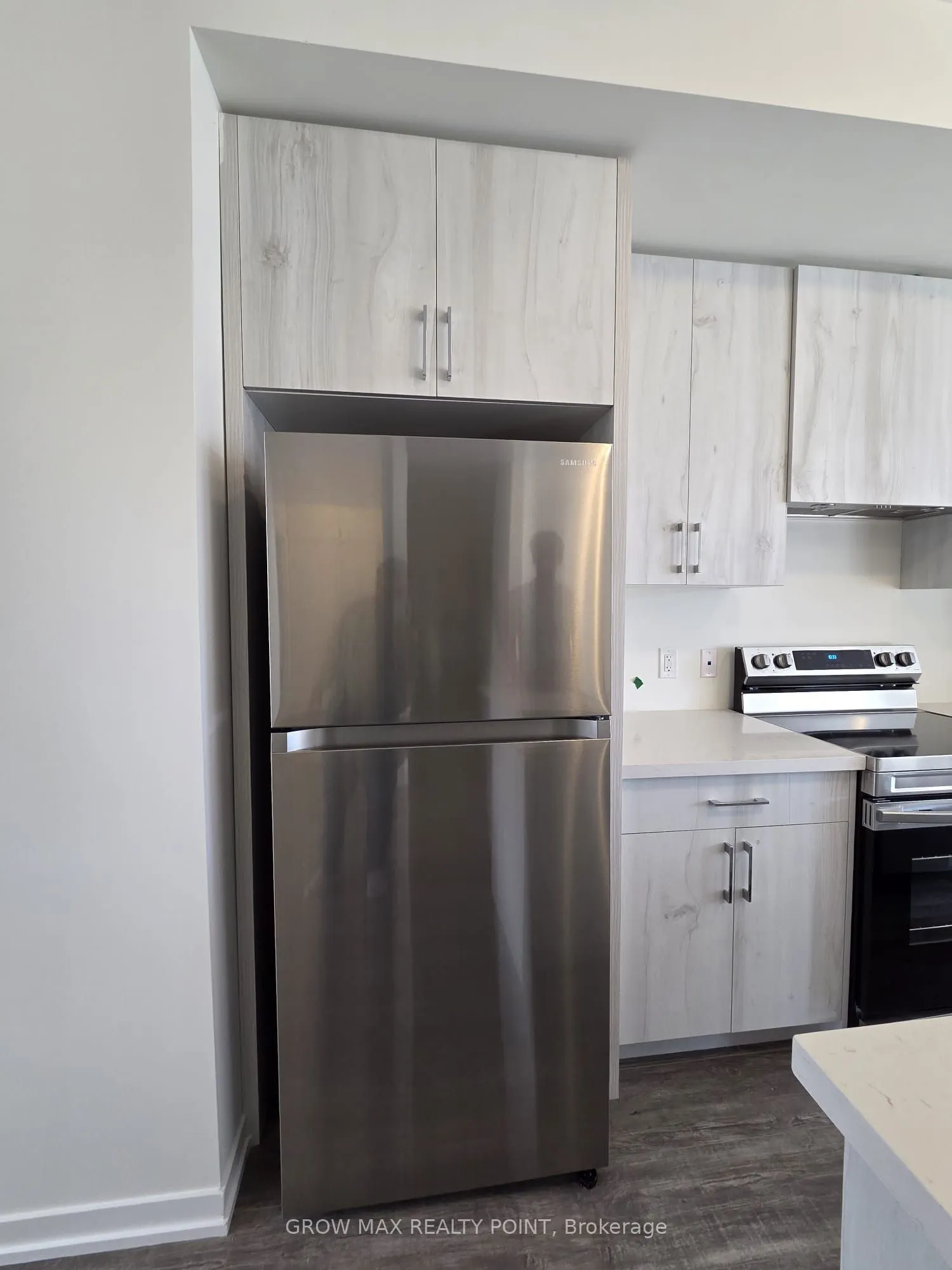 7 Kingbird Common, #3