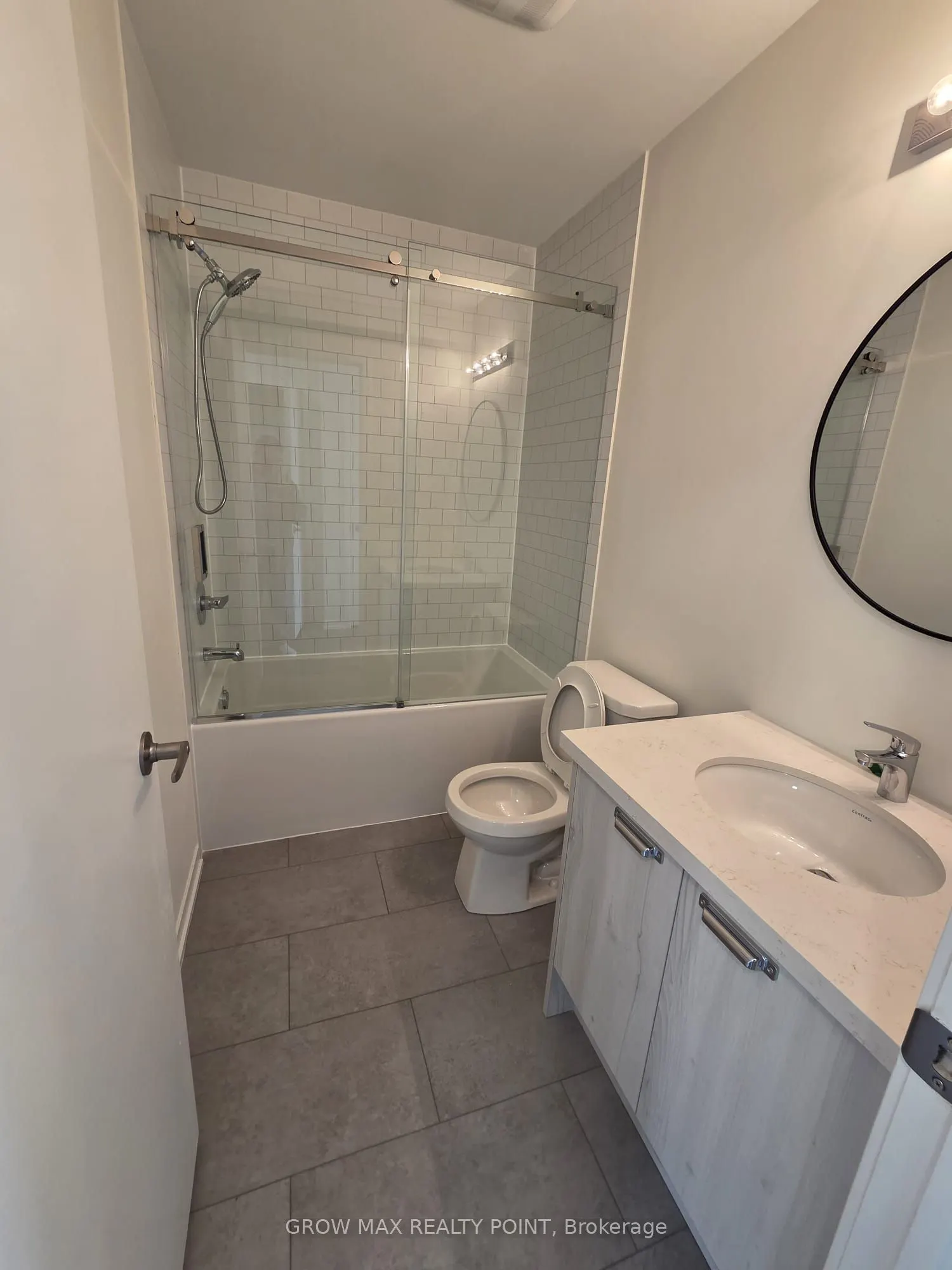 7 Kingbird Common, #3