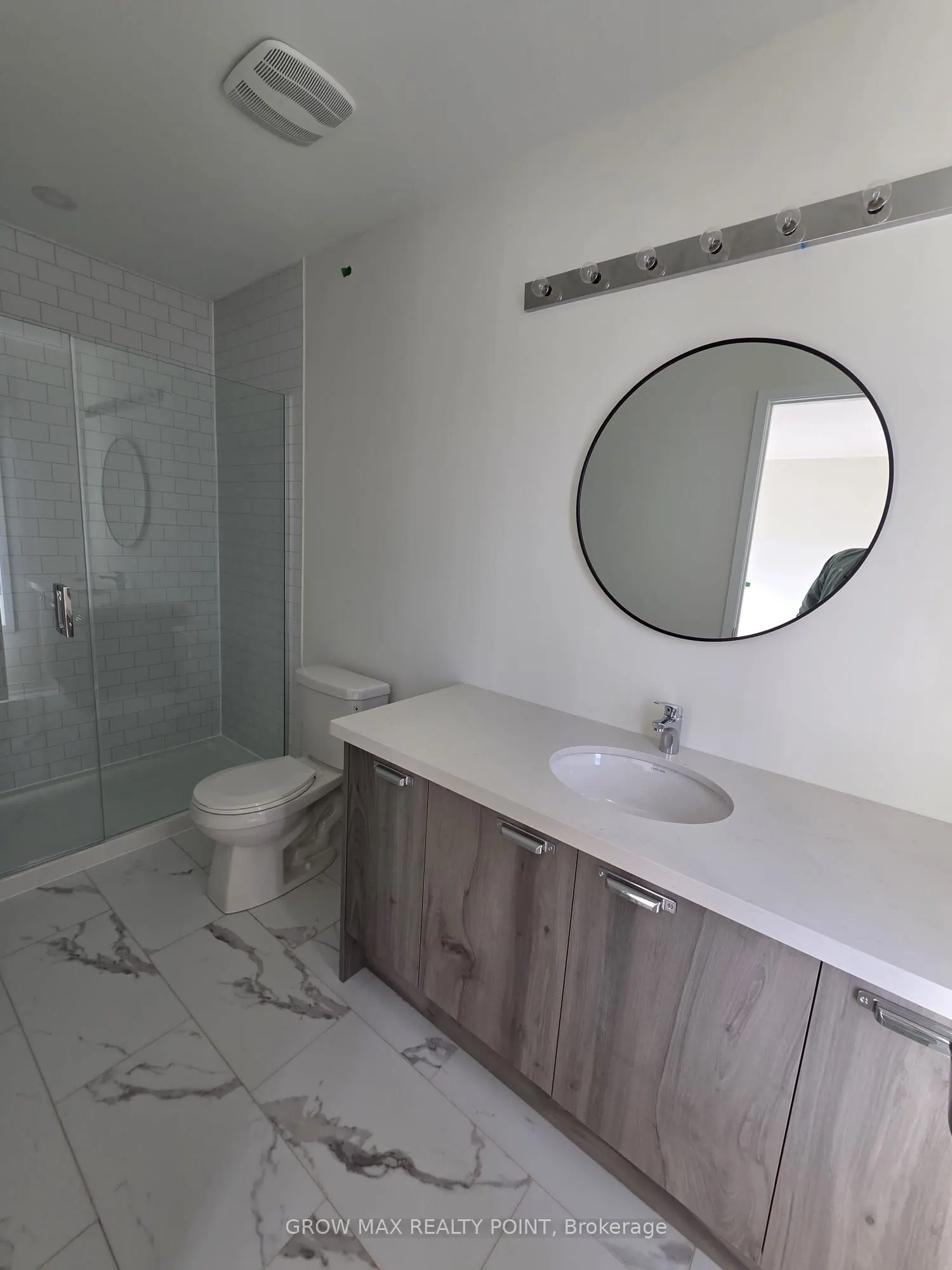 7 Kingbird Common, #3