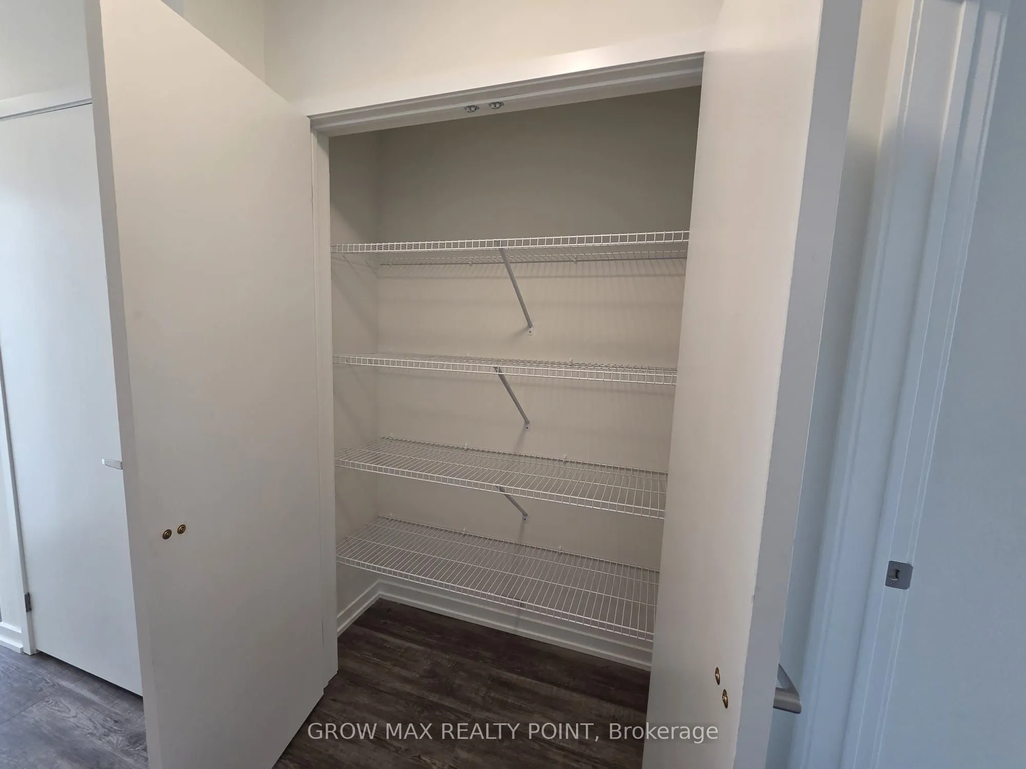 7 Kingbird Common, #3