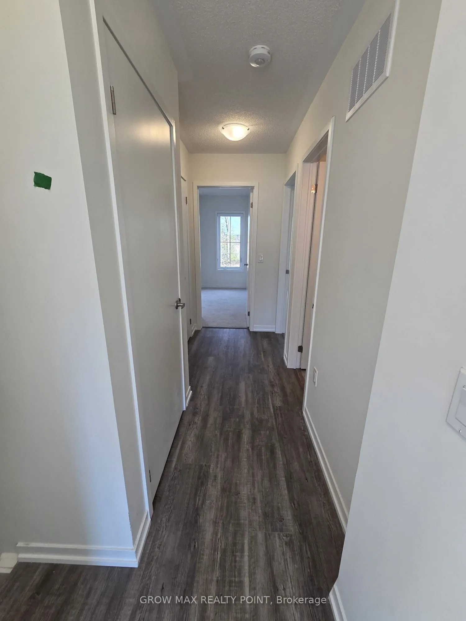 7 Kingbird Common, #3