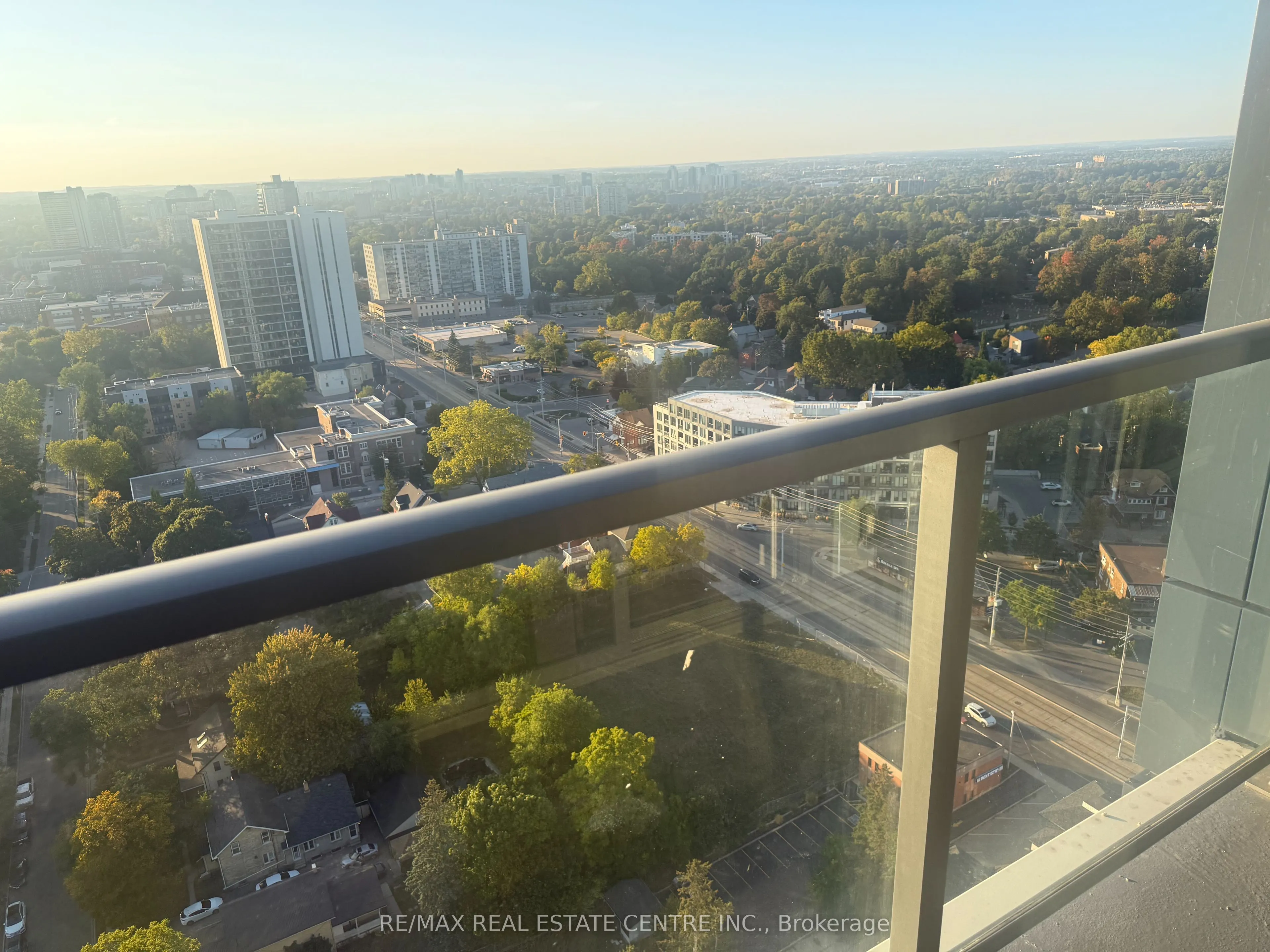 15 Wellington Street S, #2710