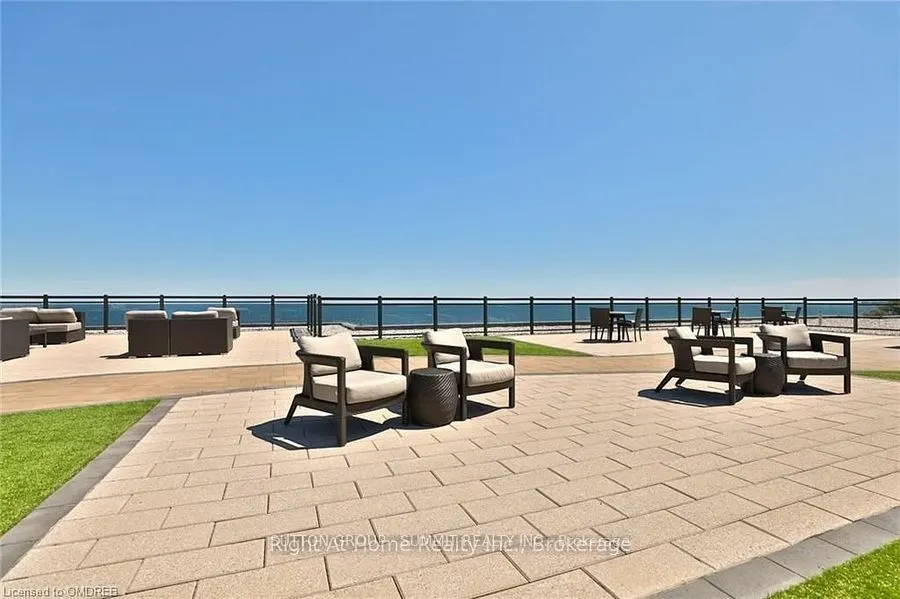 35 Southshore Crescent, #114