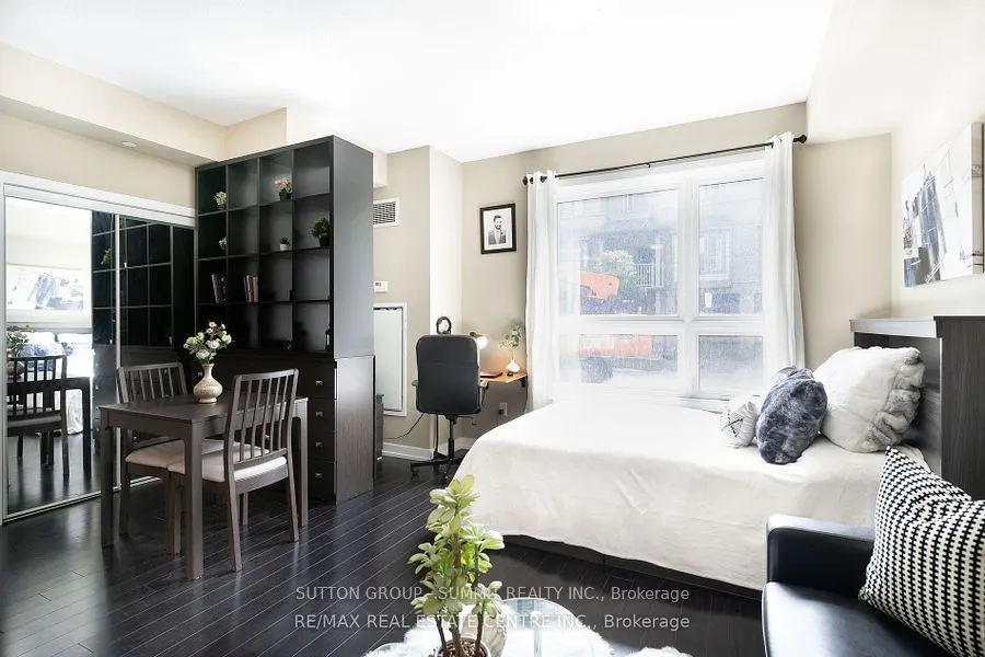 35 Southshore Crescent, #114