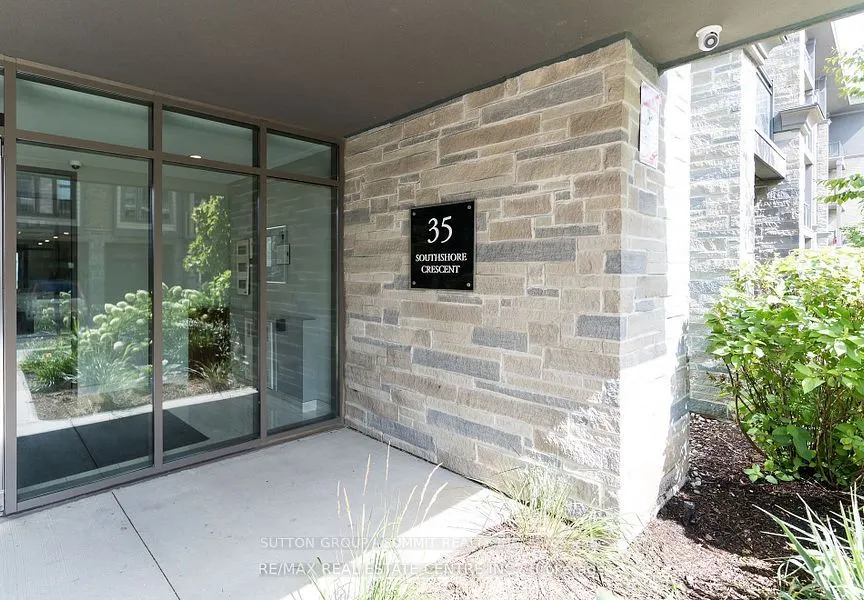 35 Southshore Crescent, #114