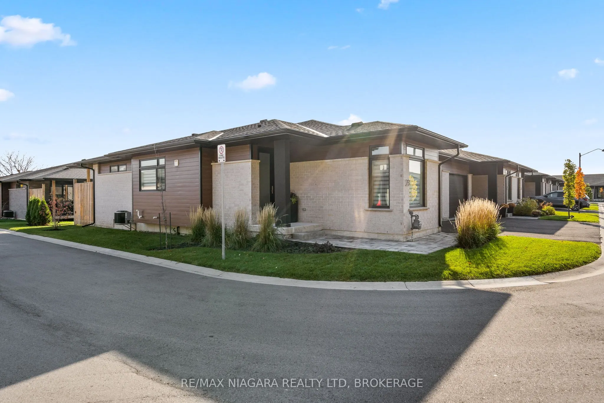 300 Richmond Street, #23