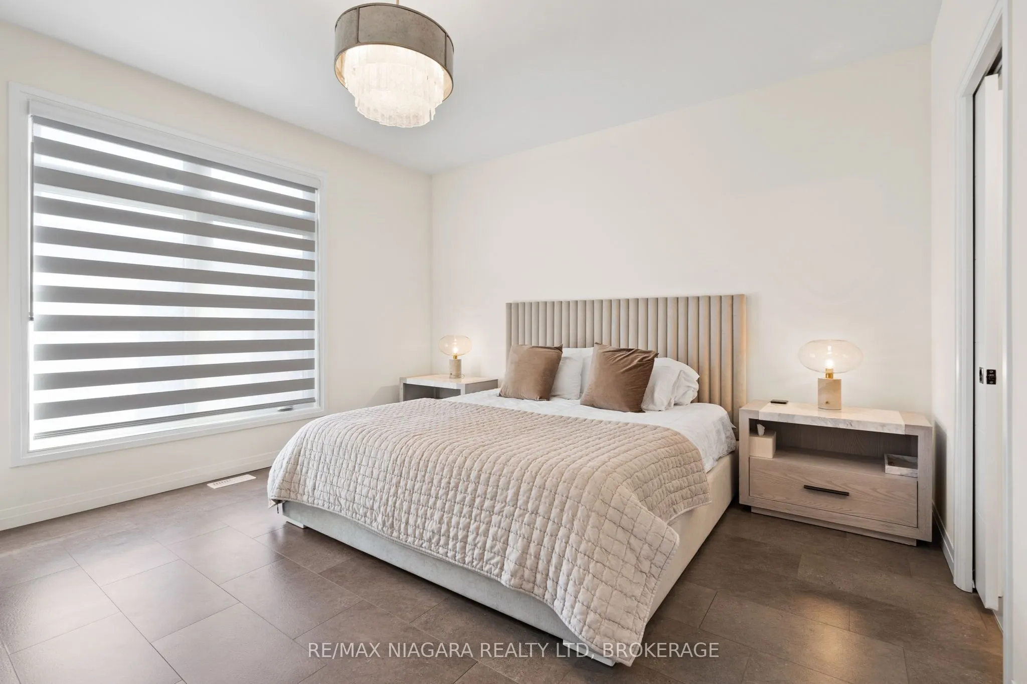 300 Richmond Street, #23