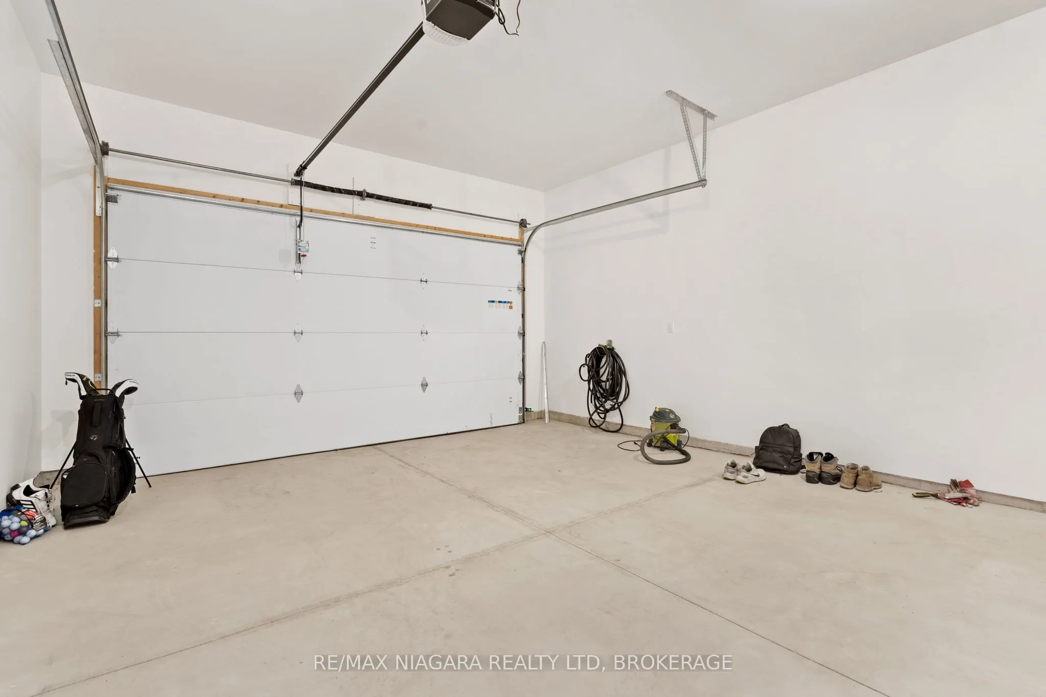 300 Richmond Street, #23