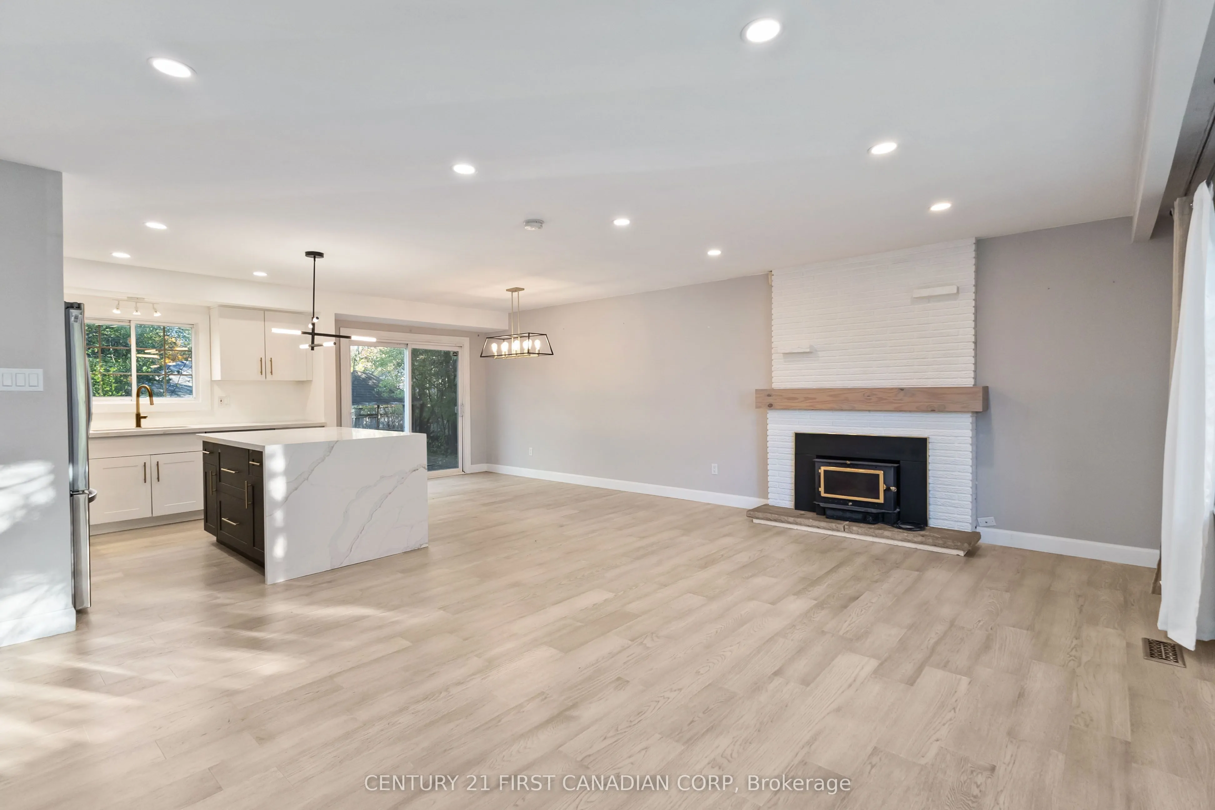 388 Fuller Place, #MAIN