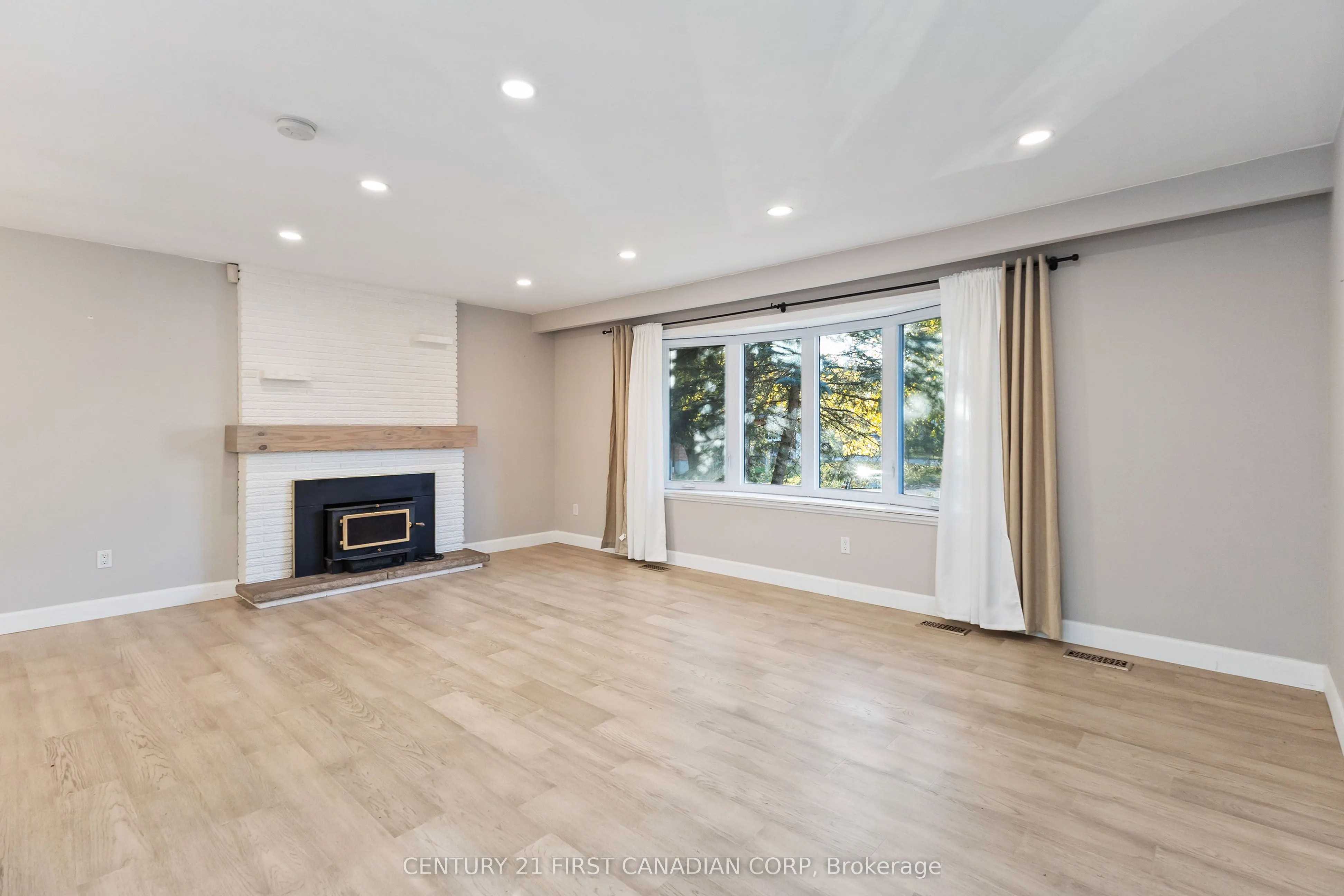 388 Fuller Place, #MAIN