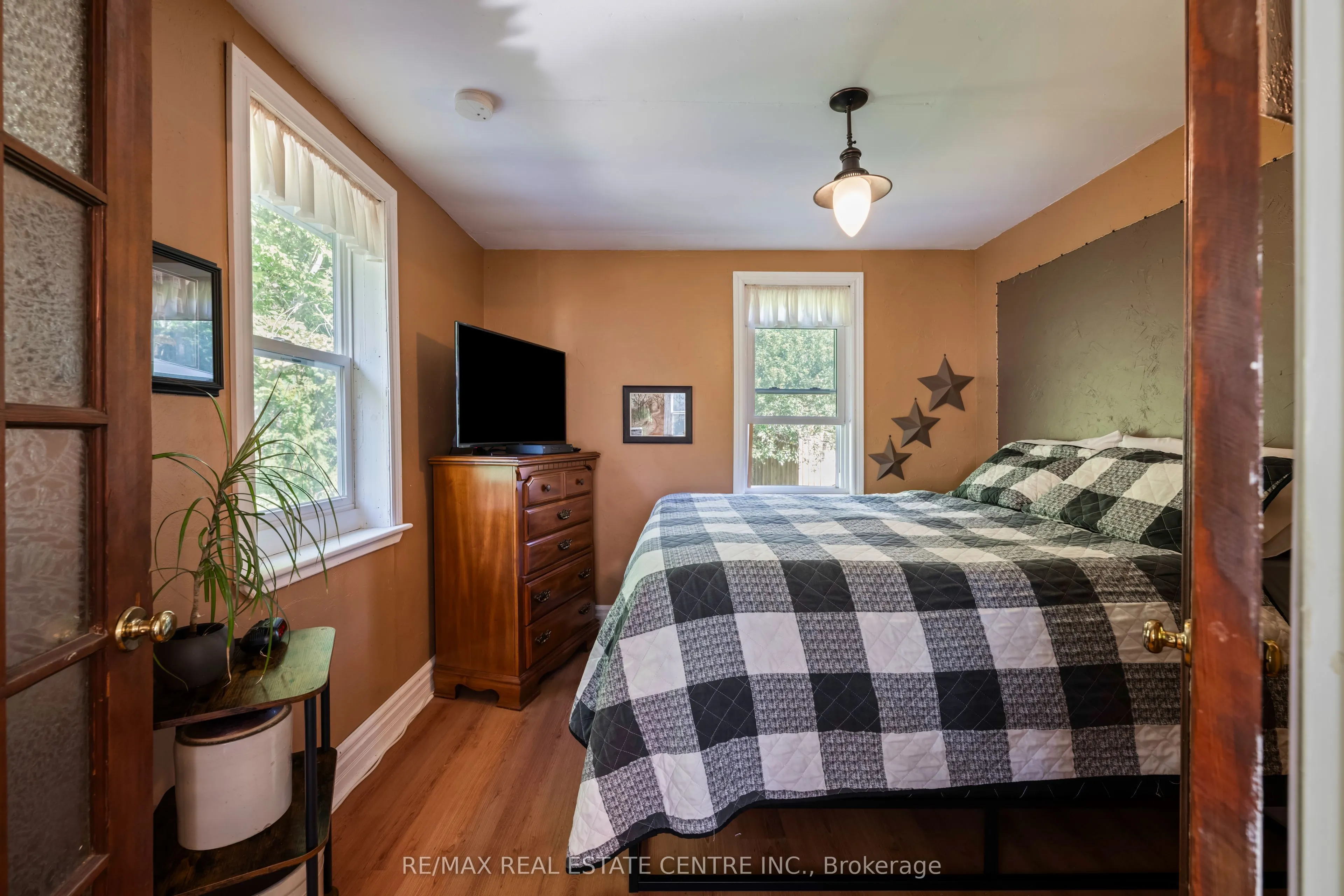 637217 Prince of Wales Road