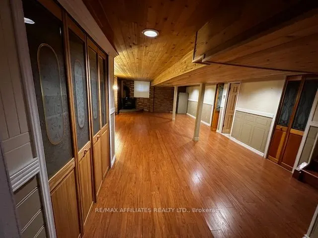 1781 Queensdale Avenue