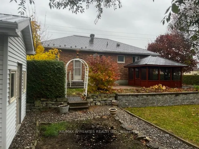 1781 Queensdale Avenue