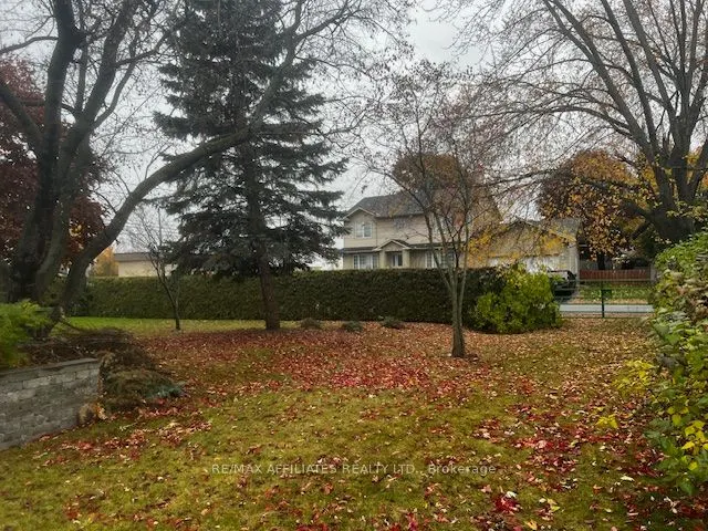 1781 Queensdale Avenue