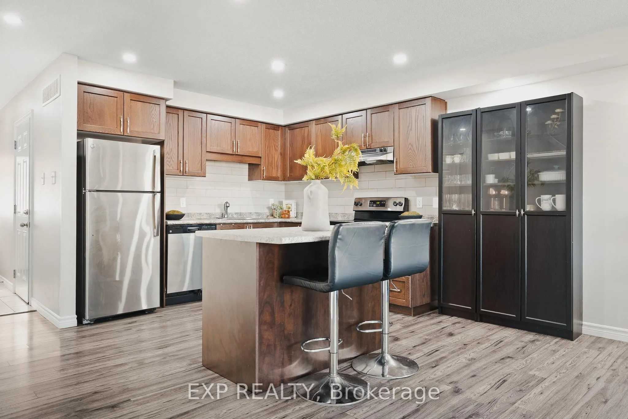 1989 Ottawa Street S, #47