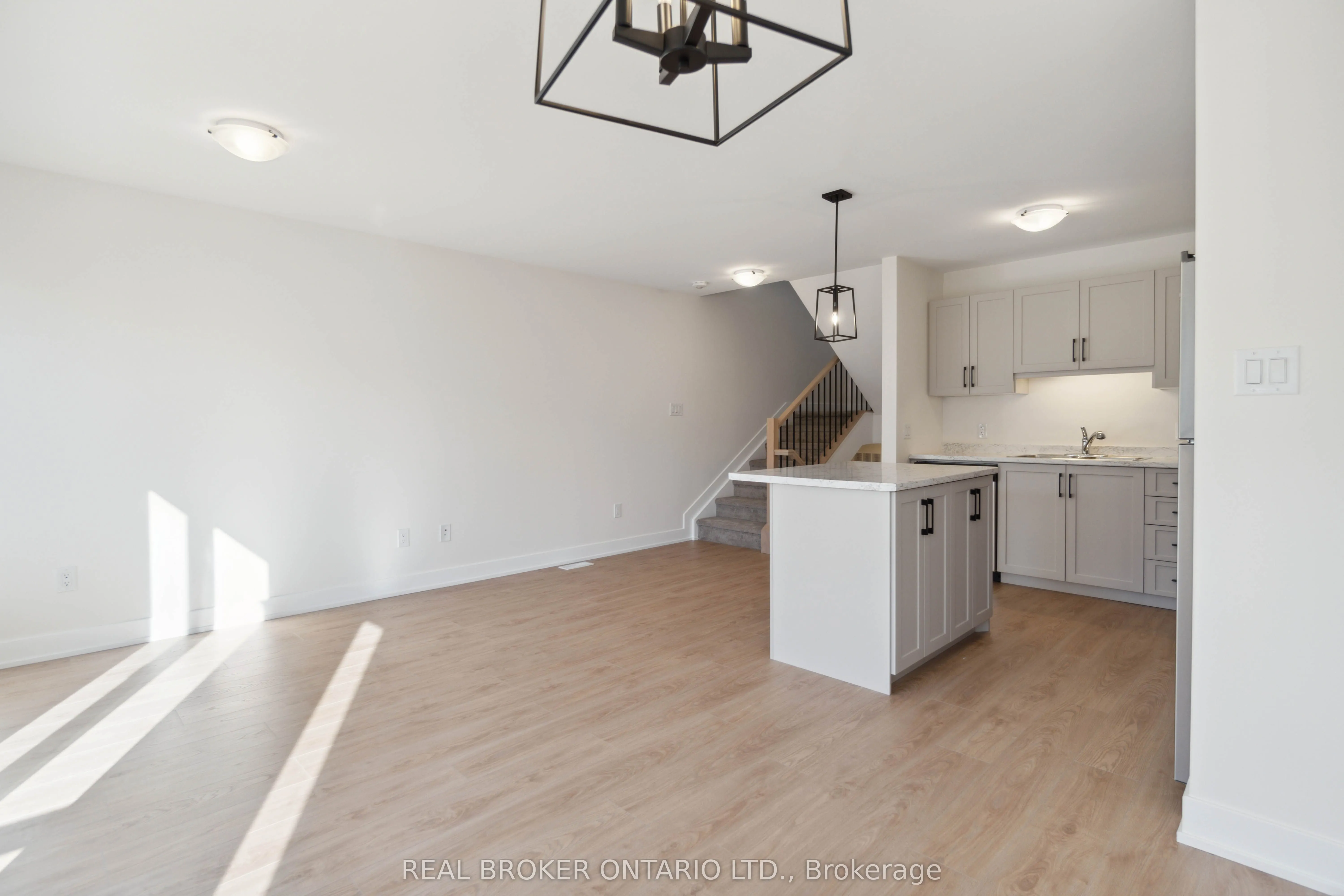 16 Margaret Graham Terrace