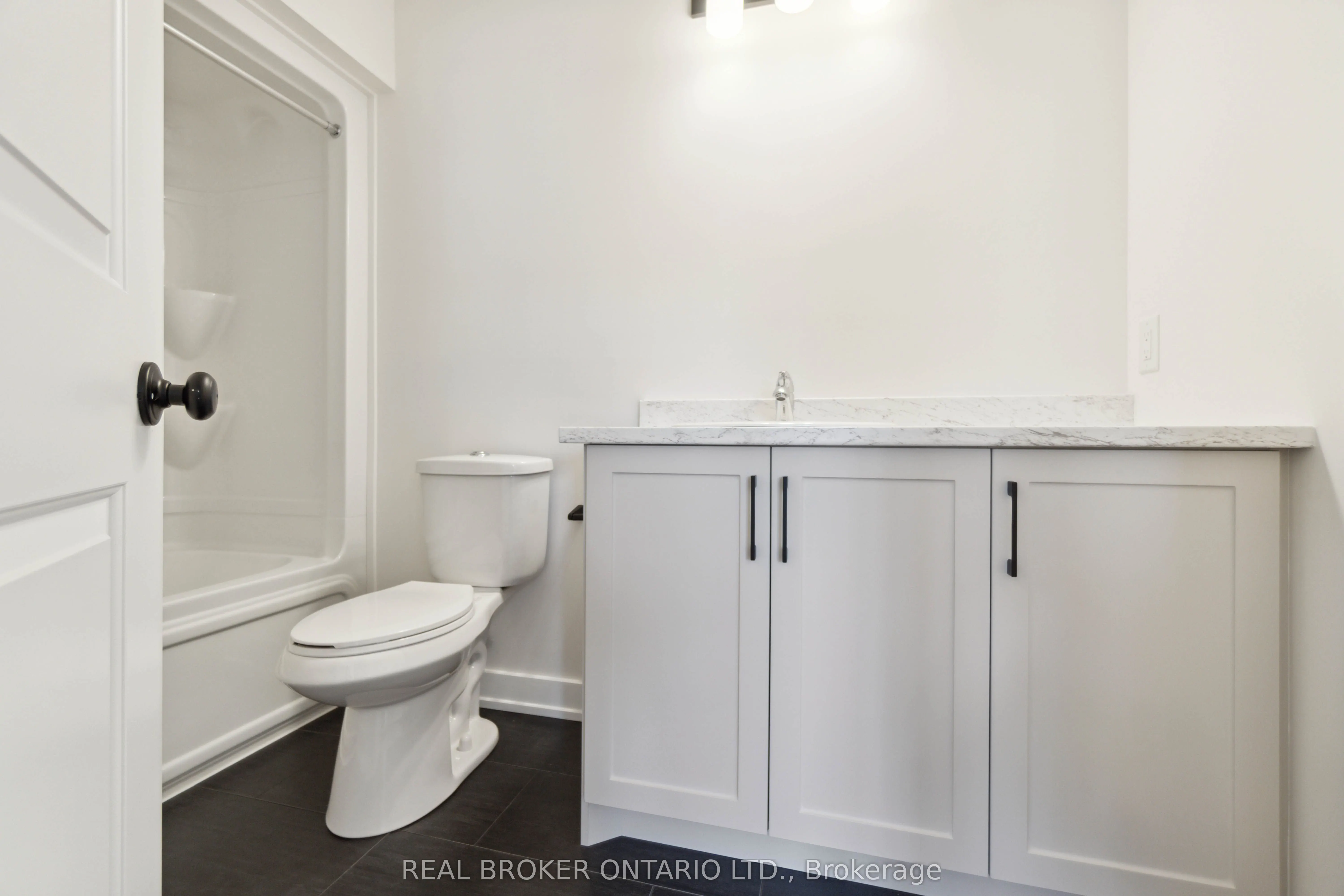 16 Margaret Graham Terrace