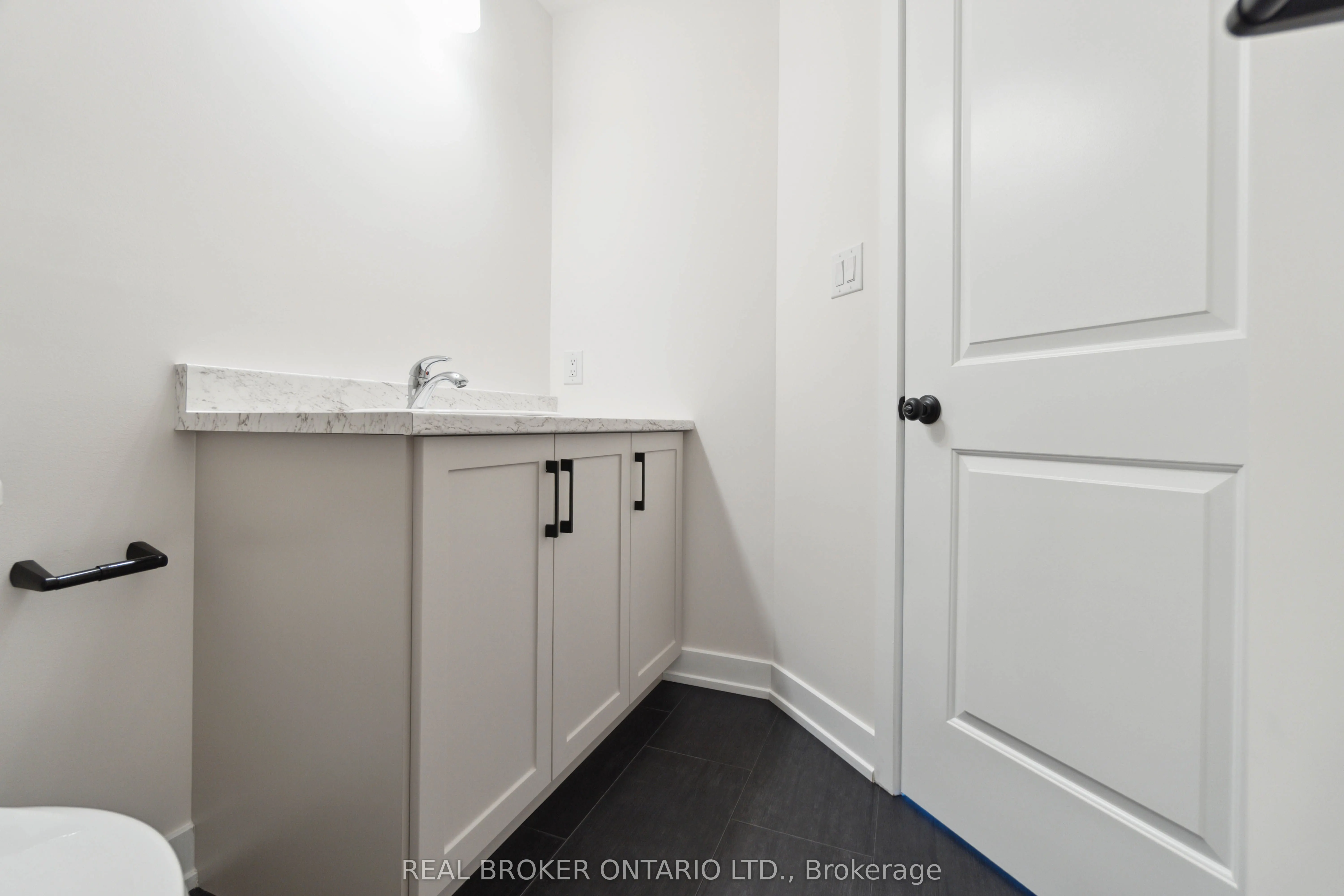 16 Margaret Graham Terrace