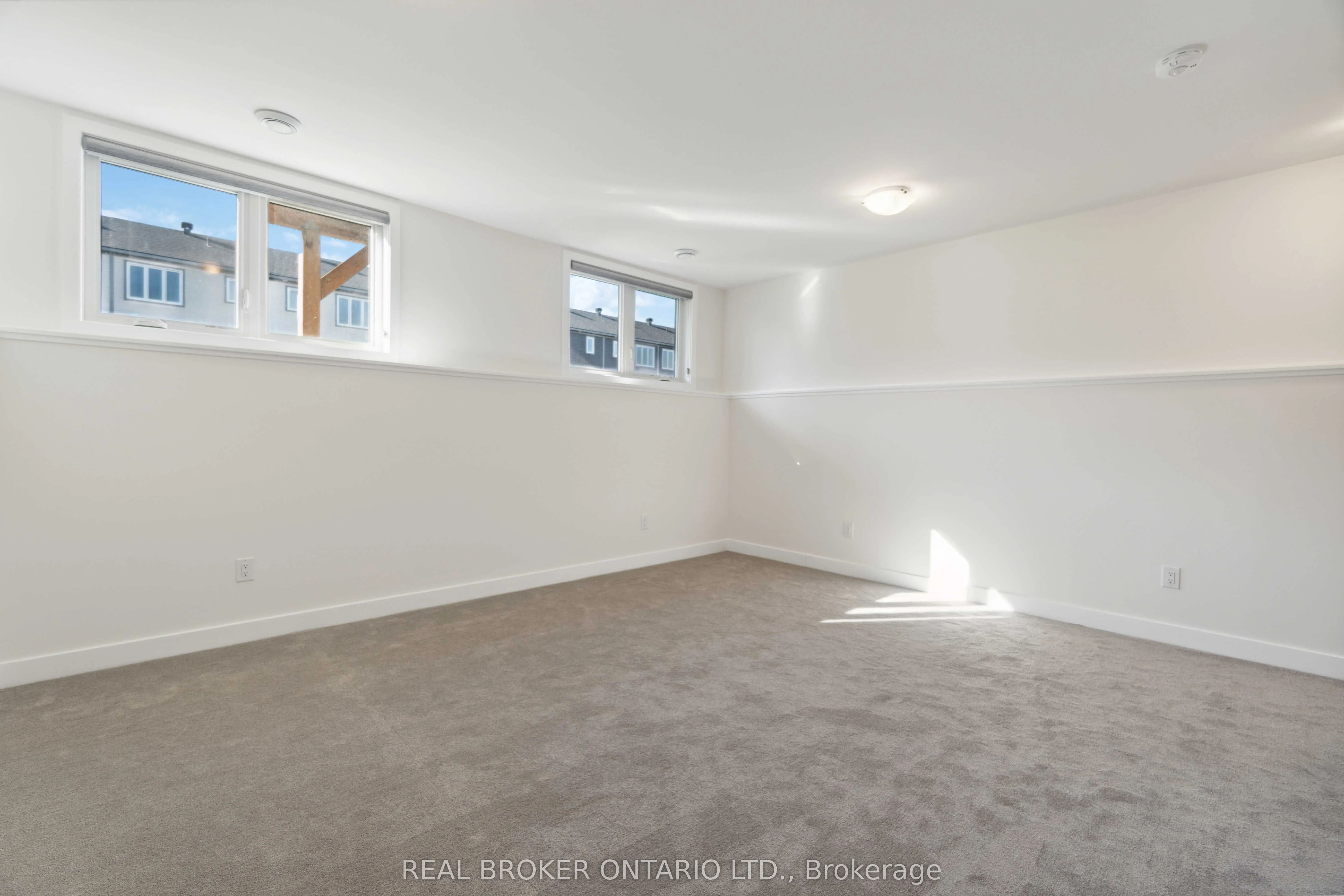 16 Margaret Graham Terrace